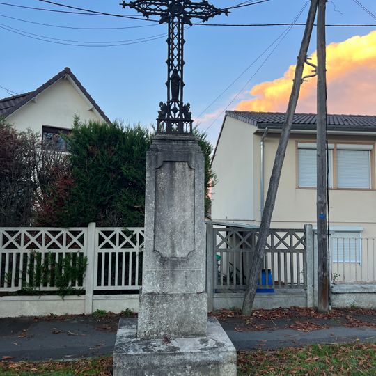 Croix de l'avenue Corot de Coubron
