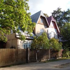 Dzīvojamā ēka - dvīņu māja