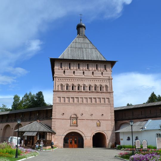 Входная башня