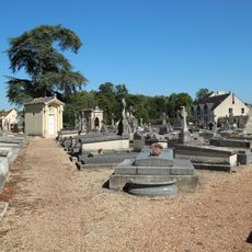 Maintenon Communal Cemetery
