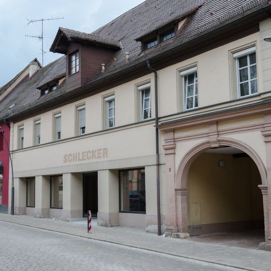 Friedrich-Ebert-Straße 3