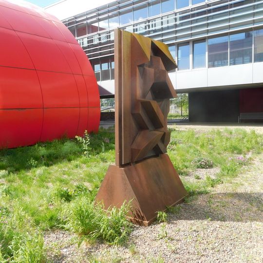 Plastika Reliefplastik v kampusu Masarykovy university v Bohunicích