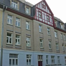 Mietshaus in geschlossener Bebauung Pestalozzistraße 6