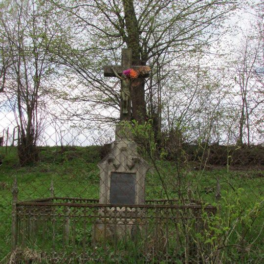 Kříž v zahradě čp.9 ve Stříteži pod Křemešníkem