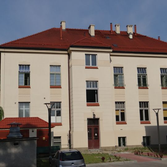 Budynek szpitalny II