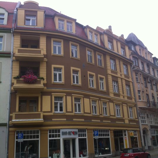 Wohn- und Geschäftshaus Karl-Marx-Straße 22