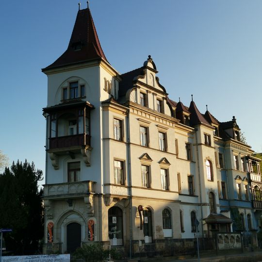 Hüblerstraße 45, 47/Jacobistraße 2