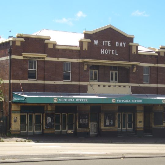White Bay Hotel
