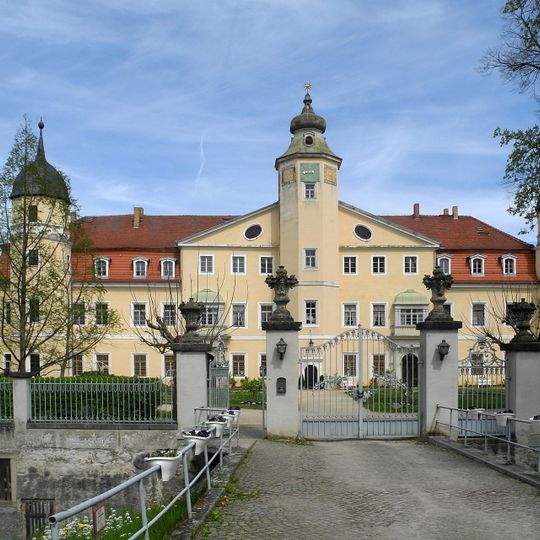 Rittergut, Schloss und Schlosspark Hermsdorf, Schloßstraße 9, 9b