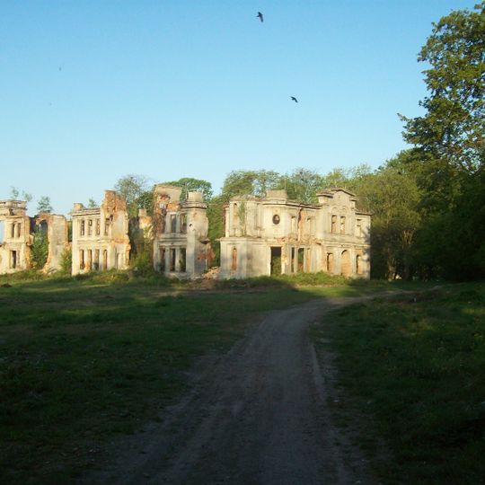 Karski Palace in Włostów