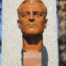 Column with bust of Leopold Pokorný