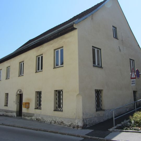 Ehem. Schule/Mesnerhaus, Jugendzentrum der Pfarre hl. Oswald