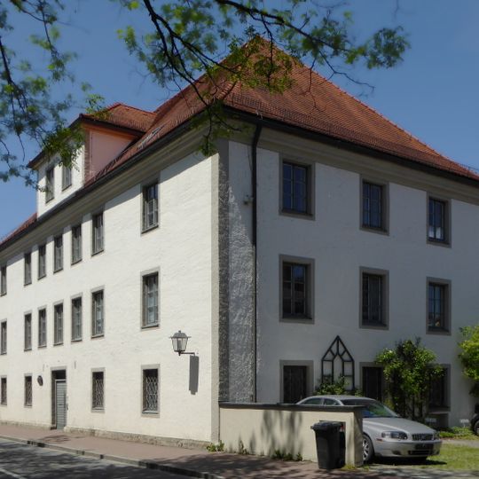 Ehemals Zehntkasten des Klosters Ettal, nach 1855 Bezirksamtsgebäude