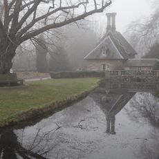 House Of Falkland, East Lodge
