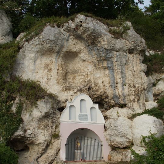 Grottenkapelle im Felsen