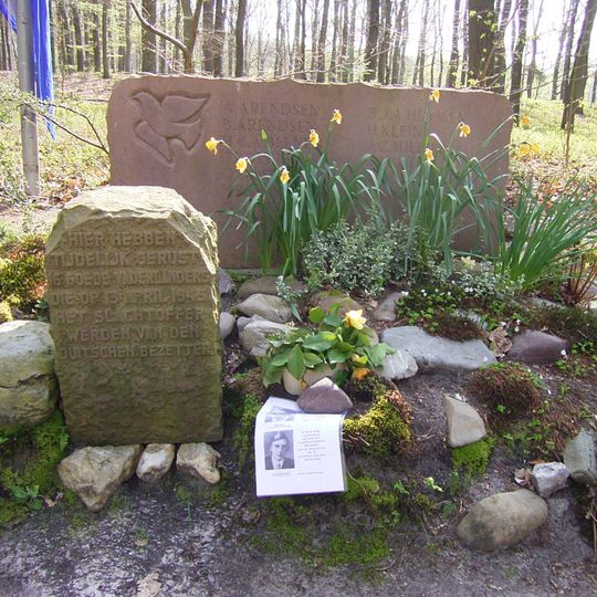 Monument in het Kruisjesdal