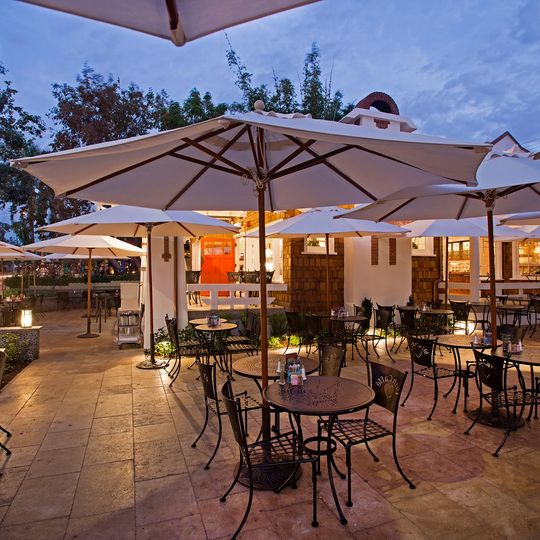Urth Cafe