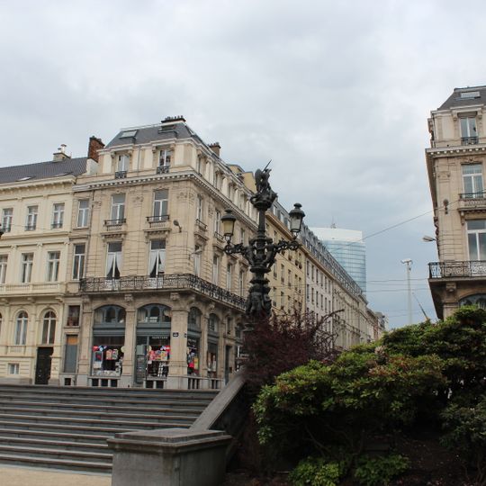 Eclectische hoekgebouwen