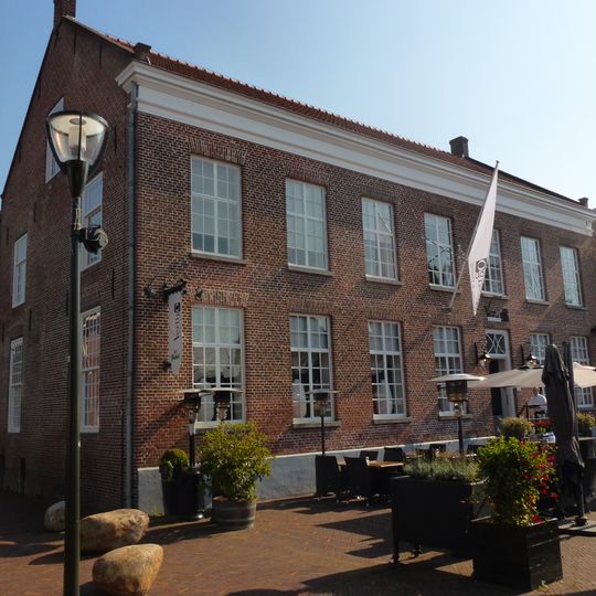 V/m fabriek A.v.d. Heuvel