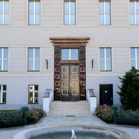 Höhere Bundeslehranstalt und Bundesamt für Wein- und Obstbau main building