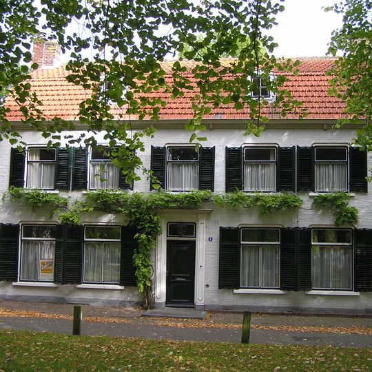 Marktveld 8, Kloetinge