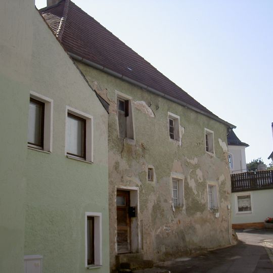 Walmdachhaus