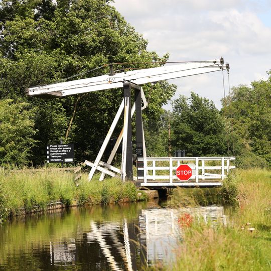 Wrenbury Church Bridge