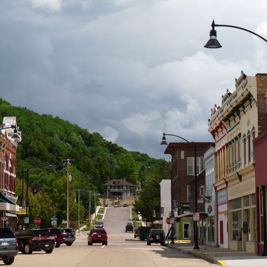 Court Street Commercial Historic District