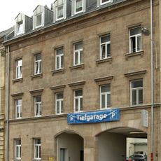 Ehemaliges Nebengebäude und Hopfenlagerhaus