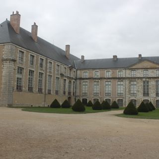 Episcopal palace of Chartres