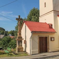 Kříž v Drozdově u kaple