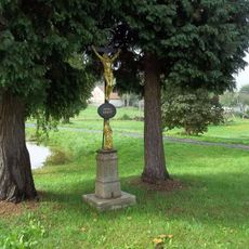 Kříž ve Vintířově u kaple