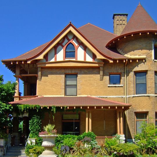 Allen Centennial Gardens