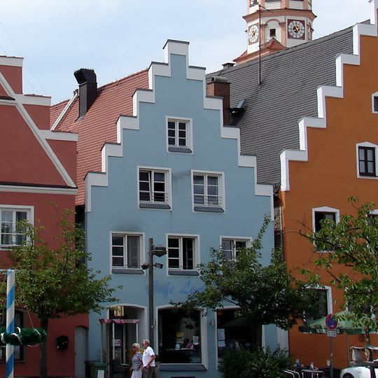 Wohn- und Geschäftshaus