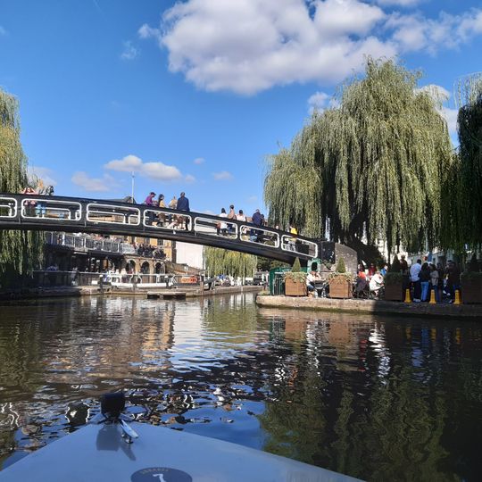 Roving Bridge Over Grand Union Canal West Of Hampstead Road Lock