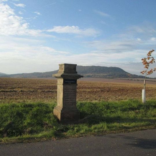 Socha Ecce homo severně od Močidlece