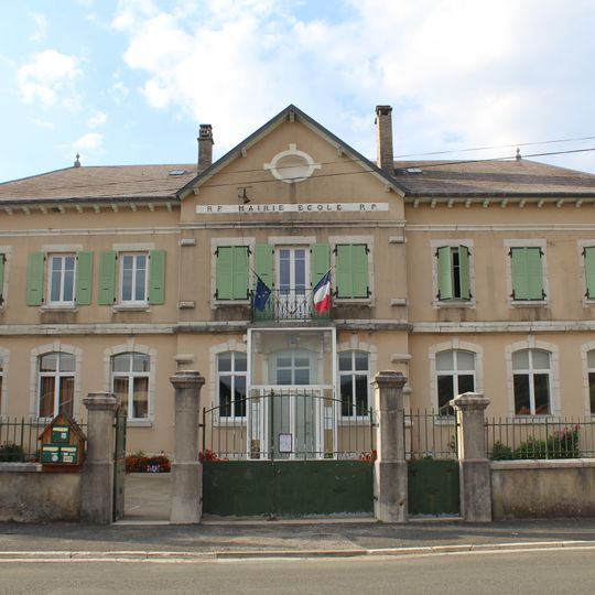 Town hall of Izenave