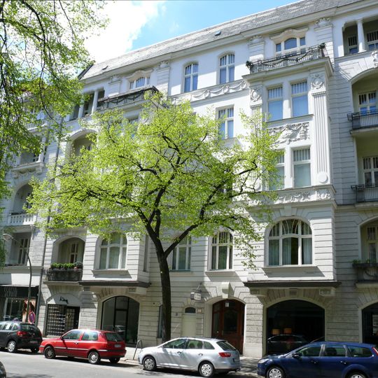 Mietshäuser, Schule Bleibtreustraße 15-17, 19-20, 40-43, Knesebeckstraße 24-25, 33-34, 68-69, Mommsenstraße 1-6, 64-68, 69-70, Schlüterstraße 51