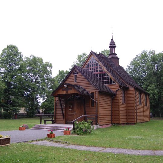 Zespół kościoła św. Wojciecha w Momotach Górnych