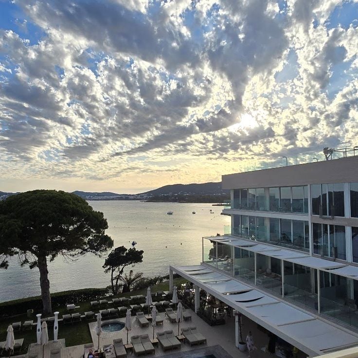 Radio ME Ibiza Rooftop Bar