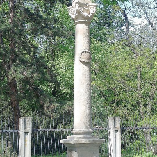 Sloup se sochou svatého Jana Nepomuckého