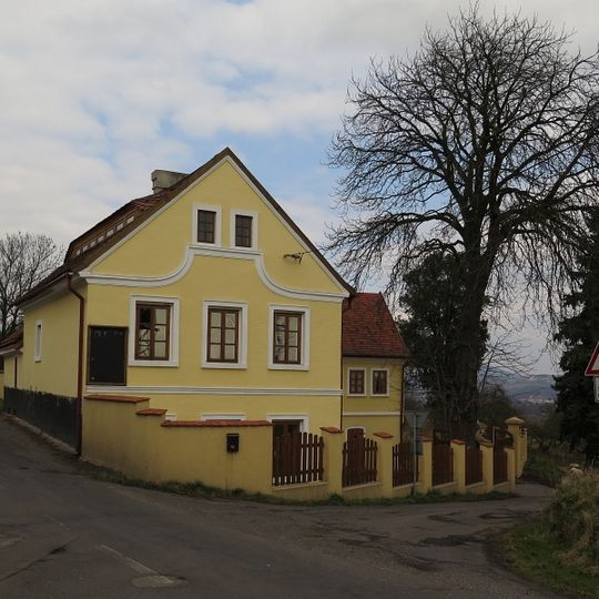 Bývalý zájezdní hostinec U Štrosů