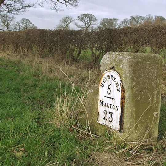 Milestone, 200m N of jct. to South Dalton