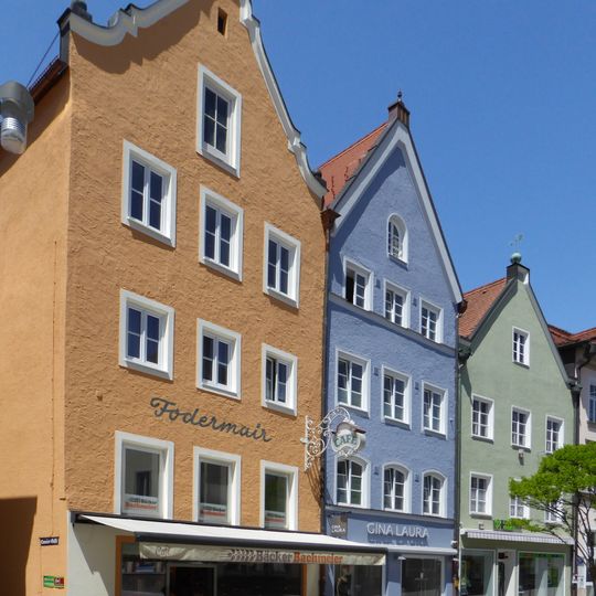 Wohn- und Geschäftshaus