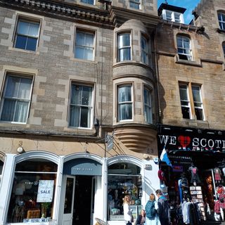 Edinburgh, 53 Cockburn Street