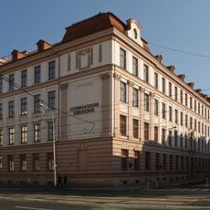 Budova Gymnázia Brno, Křenová