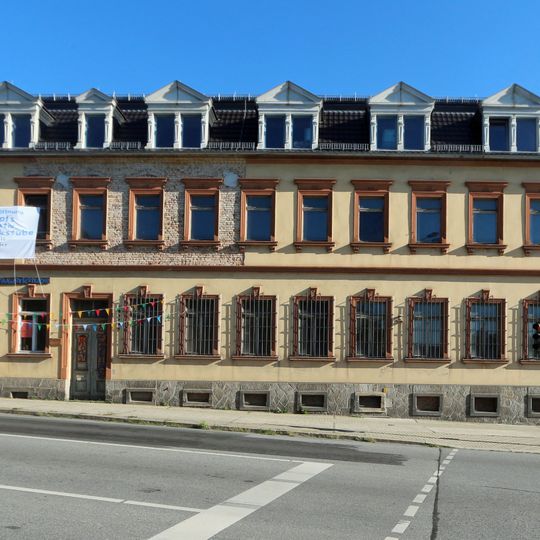 Wohn- und Geschäftshaus in geschlossener Bebauung Oststraße 57