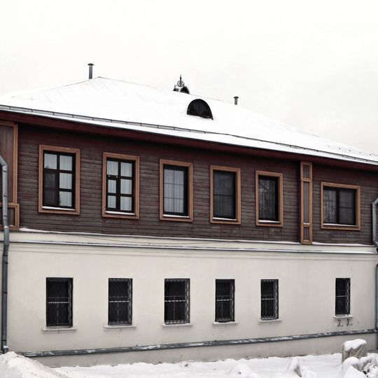 Корпус настоятельский