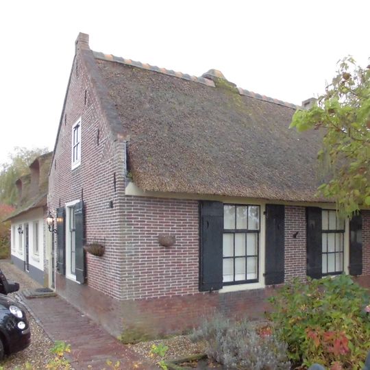 Oud-Loosdrechtsedijk 111, Loosdrecht