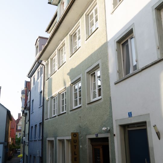 Wohn- und Geschäftshaus